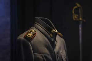 Militaria_inside_uniform