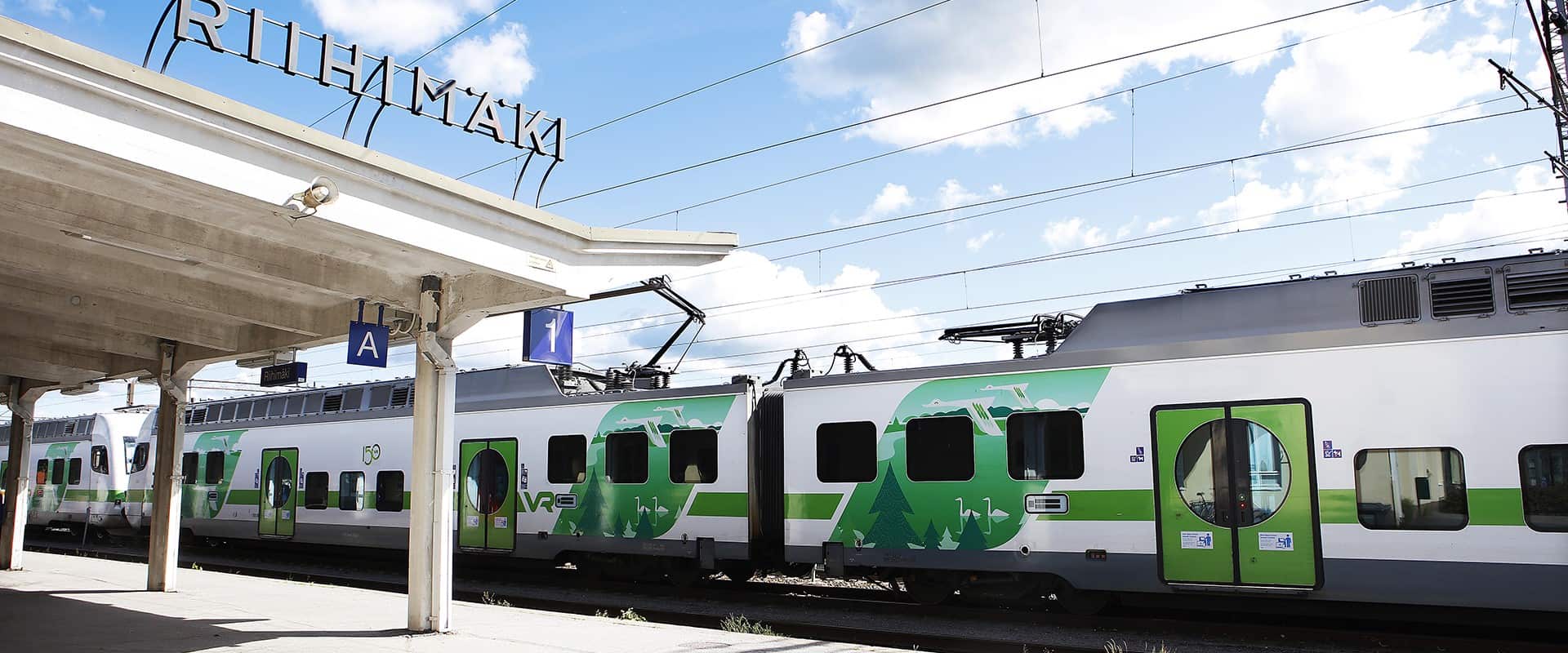 A train at Riihimäki railway station.